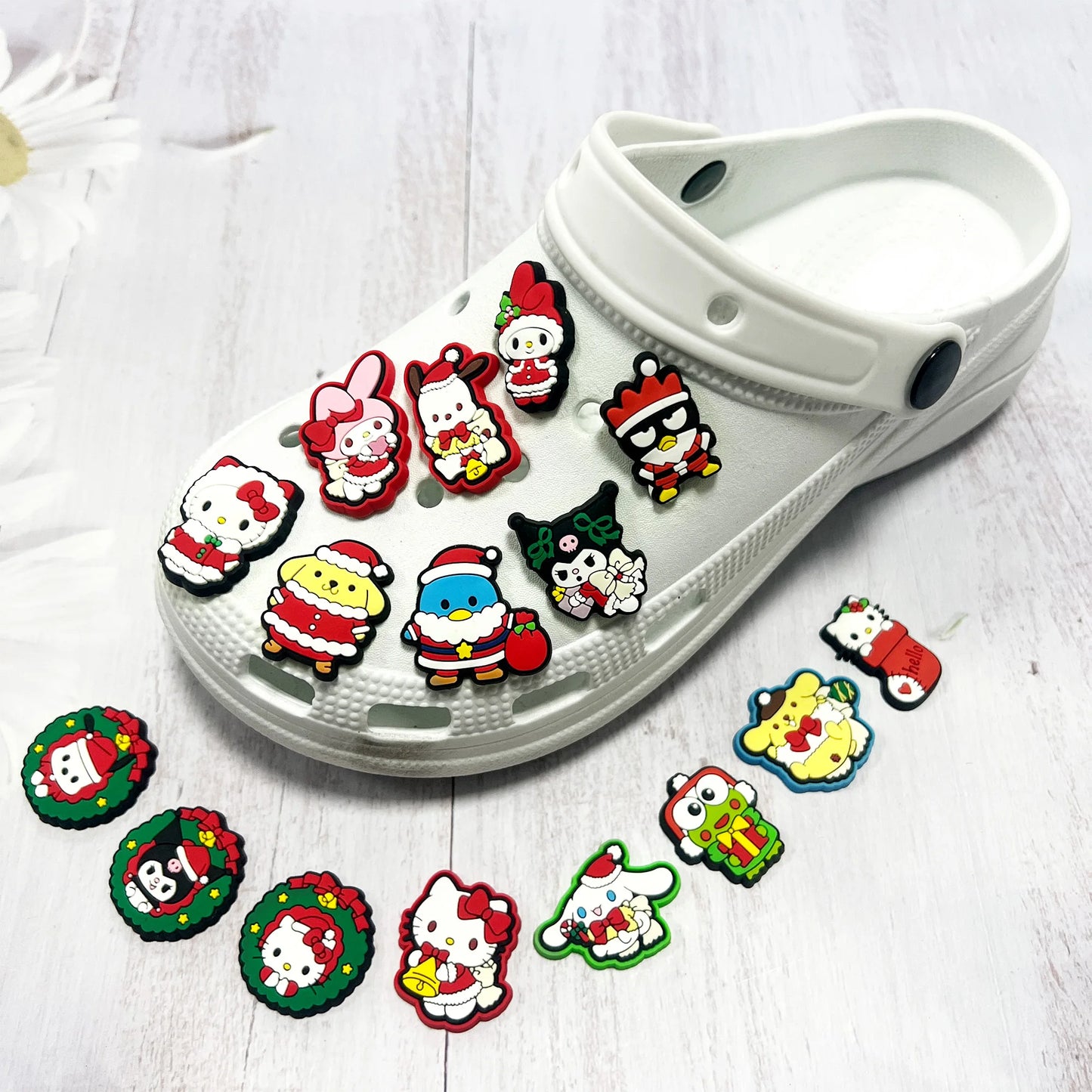 16pcs Sanrio Christmas Charms for Shoes – Kawaii Christmas Edition