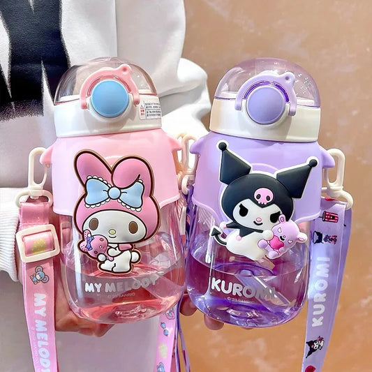 Kuromi 690ml Water Bottle – The Perfect Blend of Cute & Cool!