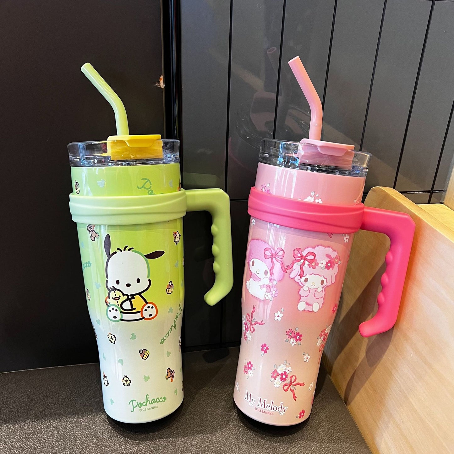 Sanrio 1200ml Vacuum Cup with Straw | Perfect for Big Sips and Fun