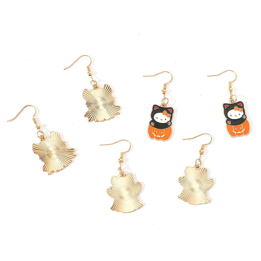 Spooky Chic: Hello Kitty’s Haunted Glam