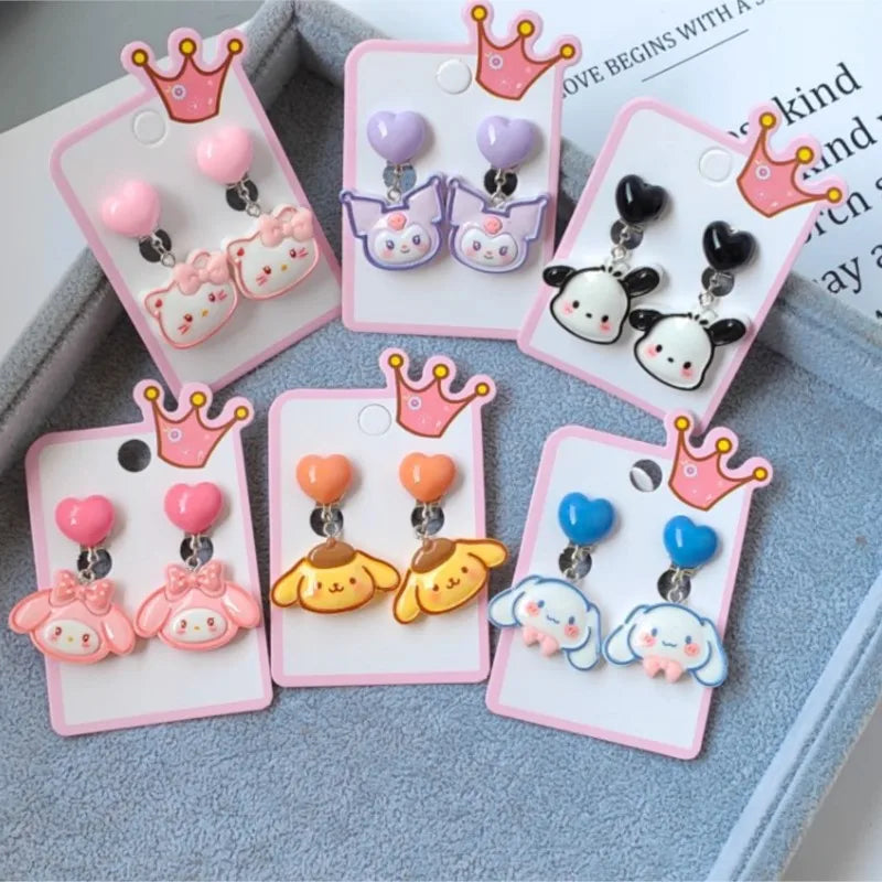 A Pair of Sanrio Character Ear Clips – Easy, No-Piercing Design with Your Favorite Characters