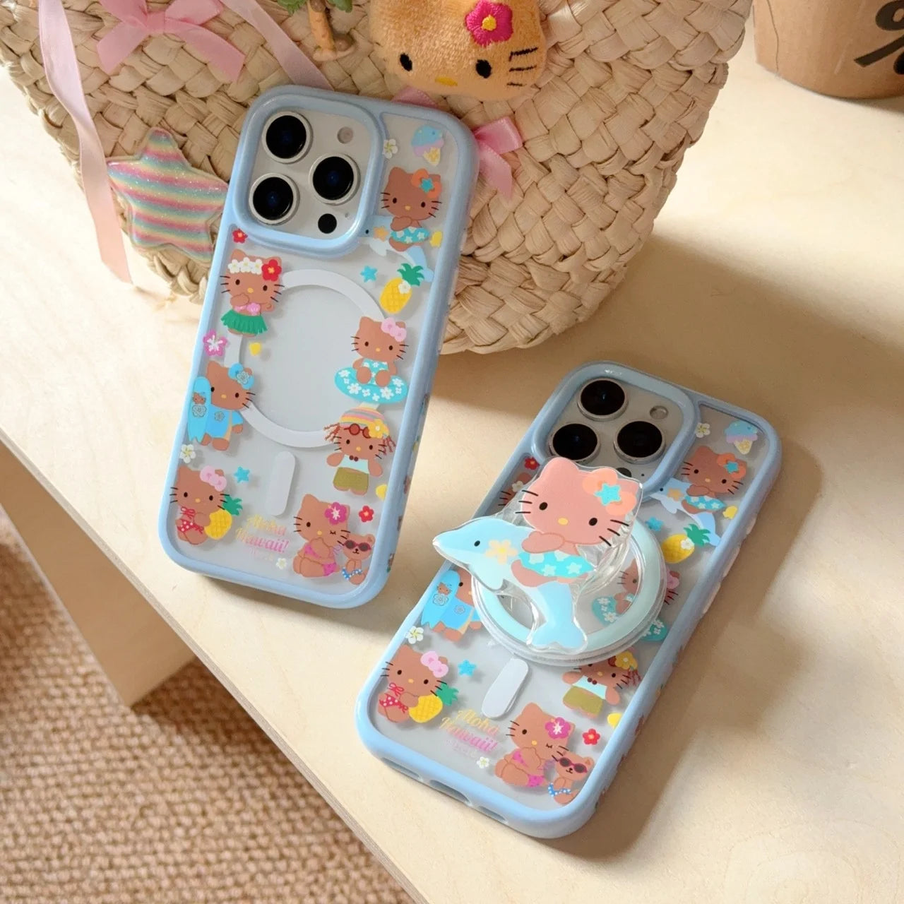 Cute & Sexy Hello Kitty Beach Case – Magnetic Closure