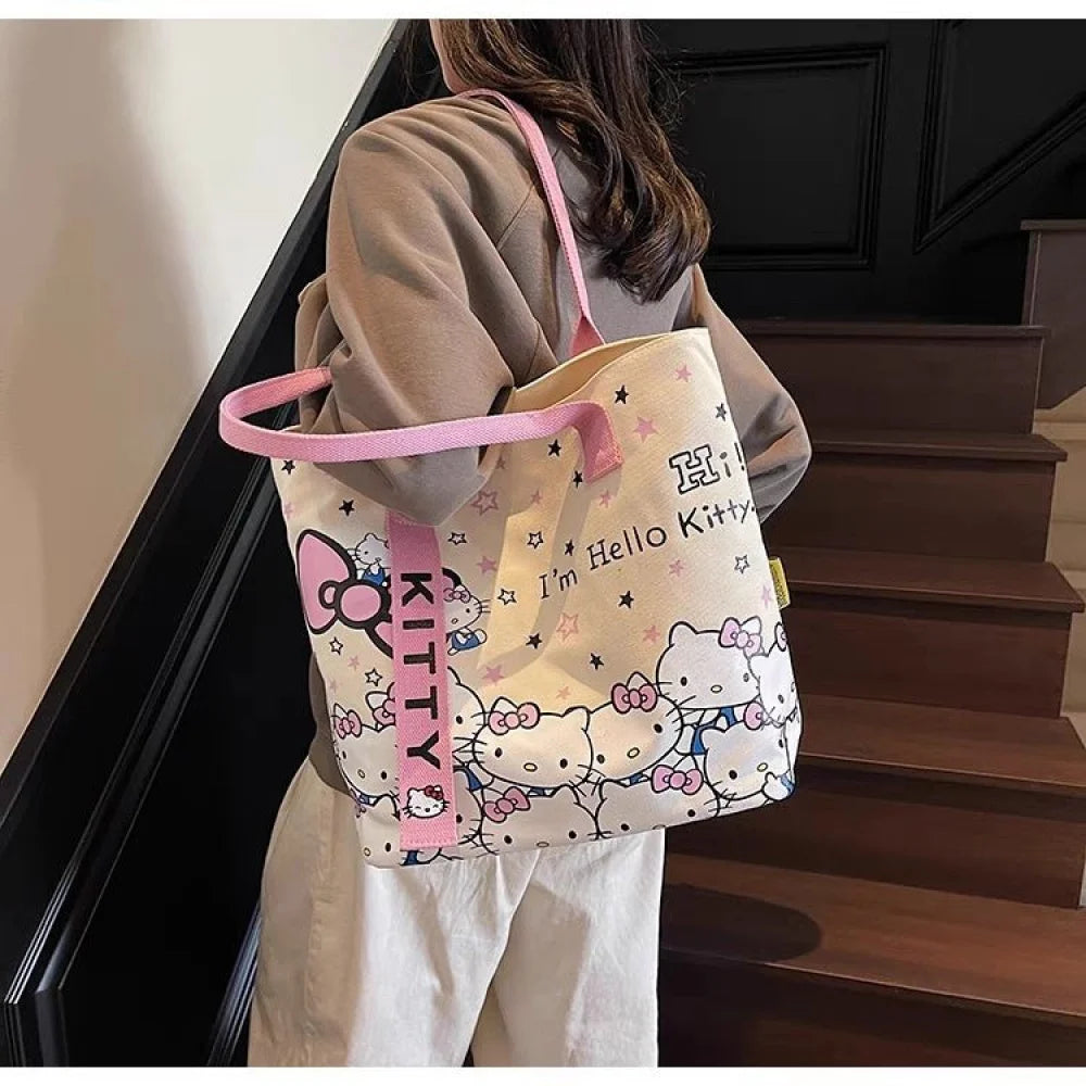 Hello Kitty Shoulder Bag – Fun and Functional Accessory