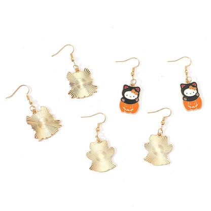 Spooky Chic: Hello Kitty’s Haunted Glam